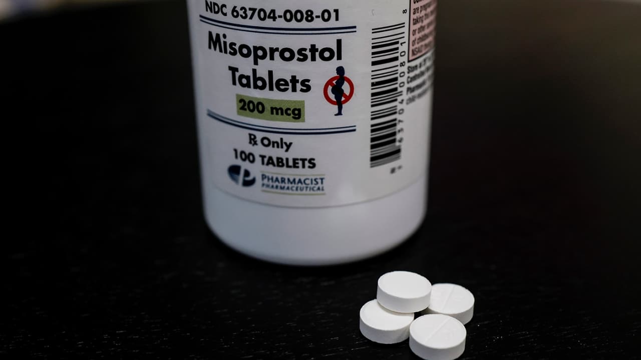 Oq uy abort tabletkalarini himoya qilish uchun potentsial “oqibatli” kurashni boshladi