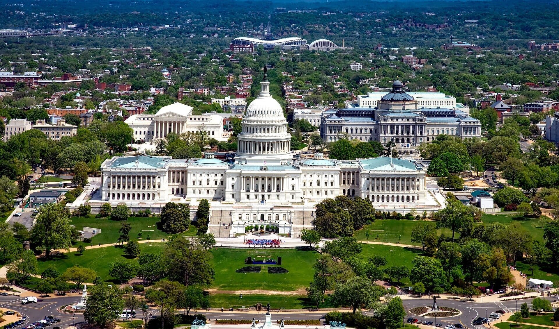Nima uchun advokatlar uy sharoitida g’amxo’rlikni kengaytirish bilan “hammasini qamrab oladigan qonun loyihasi” ga intilishdi